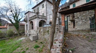 Casa di paese 11 locali di 235 m² in Murialdo (17013)