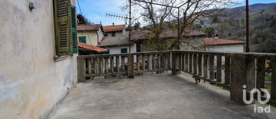 Village house 11 rooms of 235 m² in Murialdo (17013)