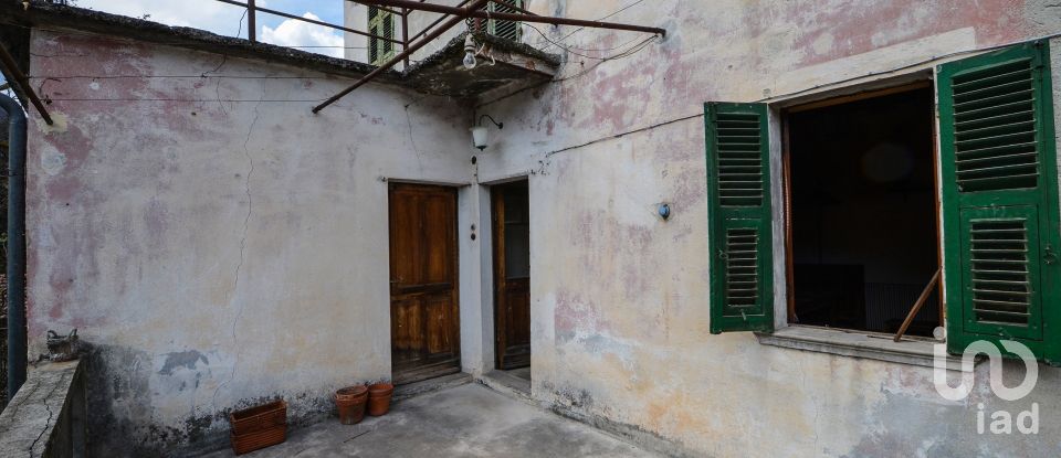 Village house 11 rooms of 235 m² in Murialdo (17013)