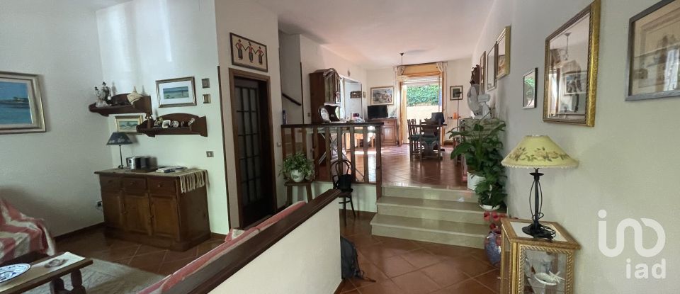 Villa a schiera 9 locali di 178 m² in Alghero (07041)