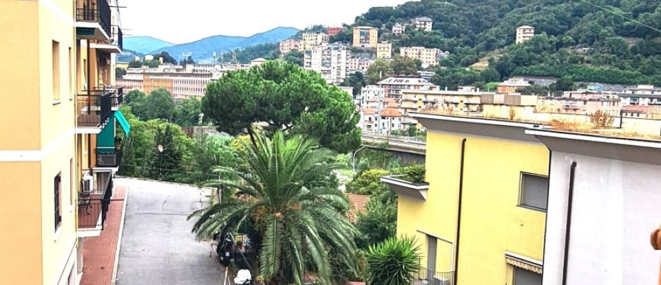 Appartamento 5 locali di 80 m² a Genova (16162)