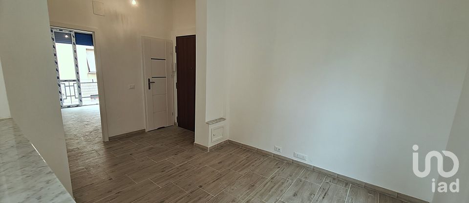 Appartamento 5 locali di 80 m² a Genova (16162)