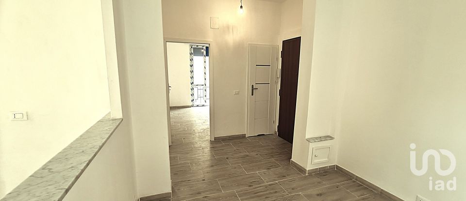 Appartamento 5 locali di 80 m² a Genova (16162)