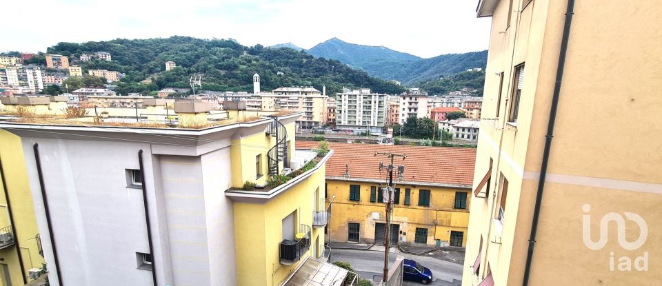 Appartamento 5 locali di 80 m² a Genova (16162)