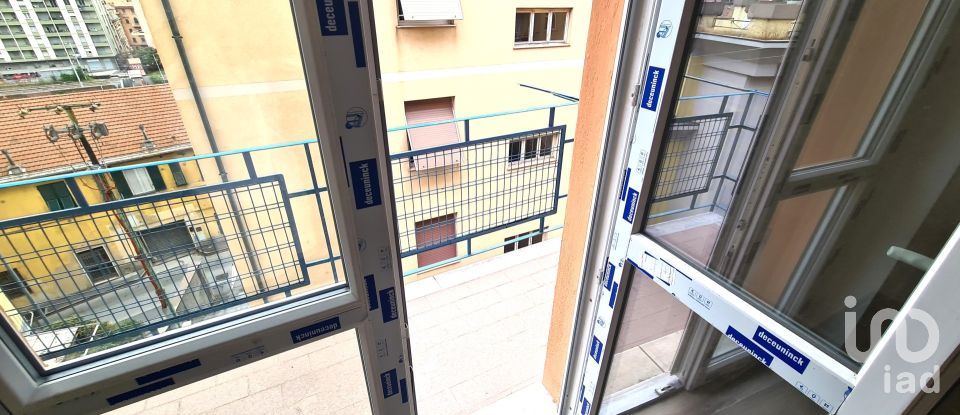 Appartamento 5 locali di 80 m² a Genova (16162)