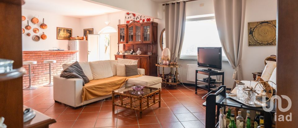 Casa indipendente 10 locali di 336 m² in Noli (17026)