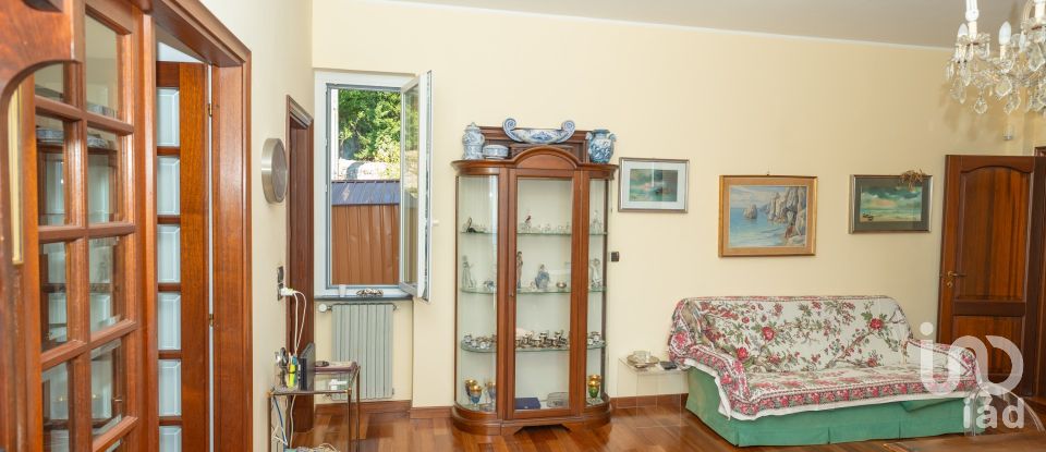 Casa indipendente 10 locali di 336 m² in Noli (17026)