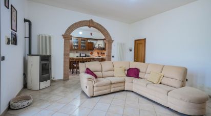 Casa indipendente 5 locali di 120 m² in Lagosanto (44023)