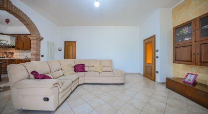 Casa indipendente 5 locali di 120 m² in Lagosanto (44023)