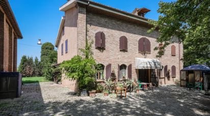 House 6 rooms of 350 m² in Ostellato (44020)