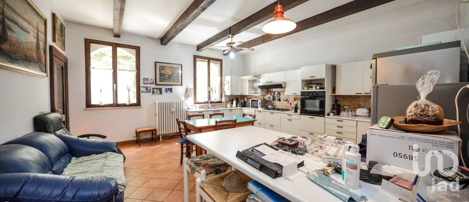 Casa 6 locali di 350 m² in Ostellato (44020)