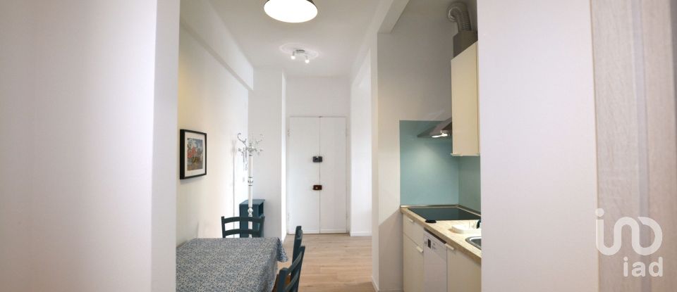 Apartment 5 rooms of 55 m² in Genova (16136)