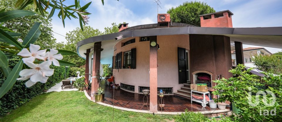 Casa indipendente 7 locali di 200 m² in Comacchio (44029)