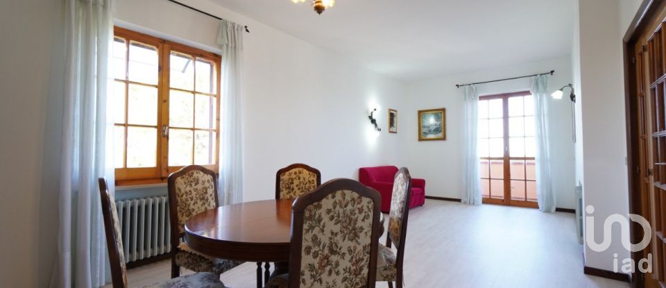 Villa Bifamiliare 14 locali di 330 m² in Mosciano Sant'Angelo (64023)