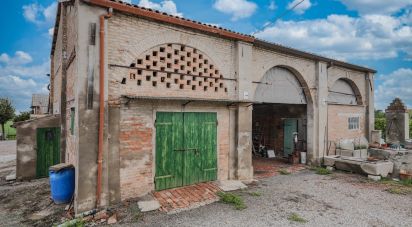 Casa 8 locali di 300 m² in Ostellato (44020)