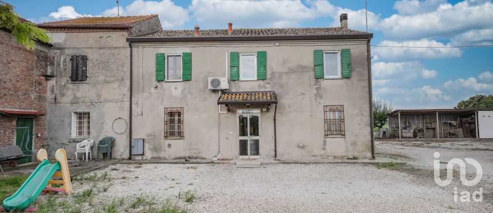 Casa 8 locali di 300 m² in Ostellato (44020)