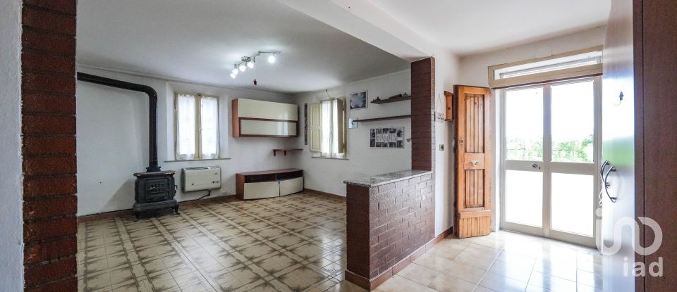 Casa 8 locali di 300 m² in Ostellato (44020)