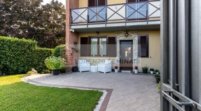 Villa a schiera 3 locali di 170 m² in Fino Mornasco (22073)