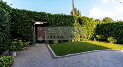 Villa a schiera 3 locali di 170 m² in Fino Mornasco (22073)