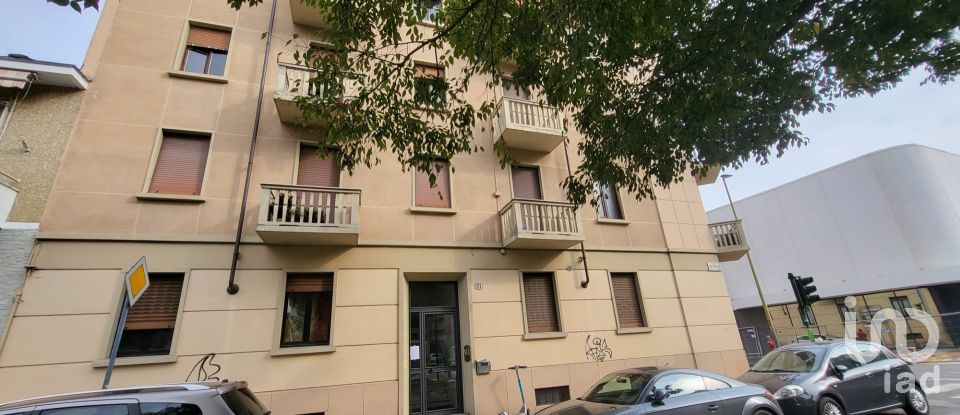 Three-room apartment of 76 m² in Torino (10141)