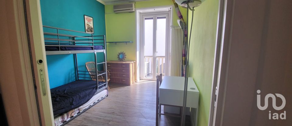 Three-room apartment of 76 m² in Torino (10141)