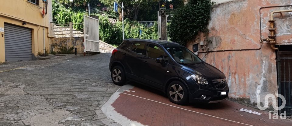 Posto auto/Box di 14 m² in Genova (16145)