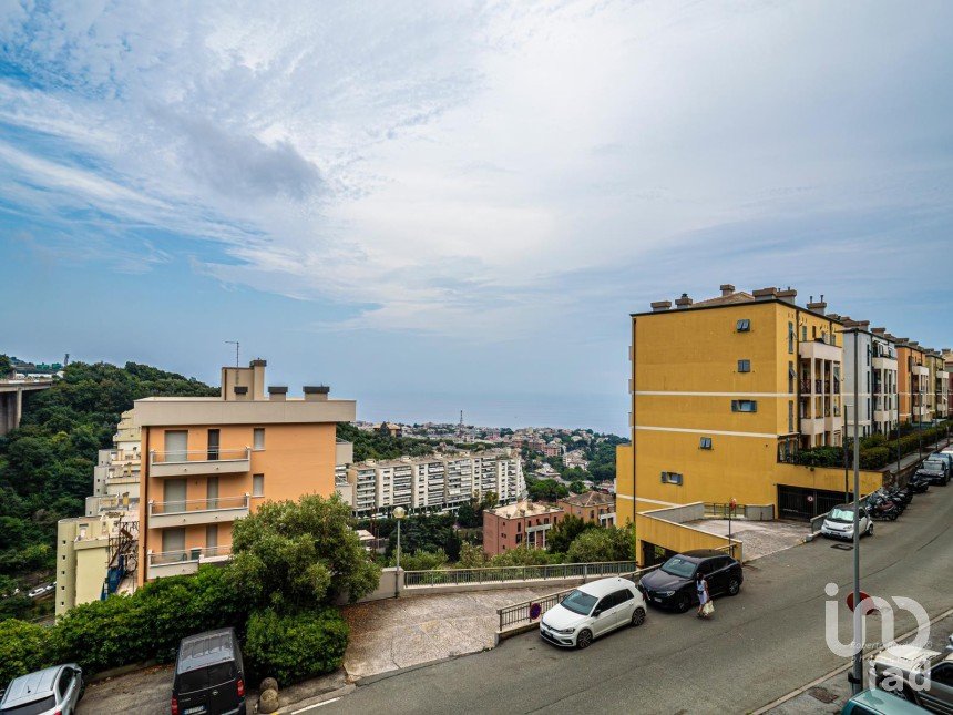 Two-room apartment of 56 m² in Genova (16148)