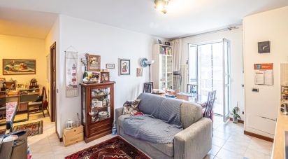 Two-room apartment of 56 m² in Genova (16148)