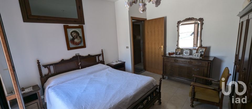 Loft 5 rooms of 104 m² in Sulmona (67039)