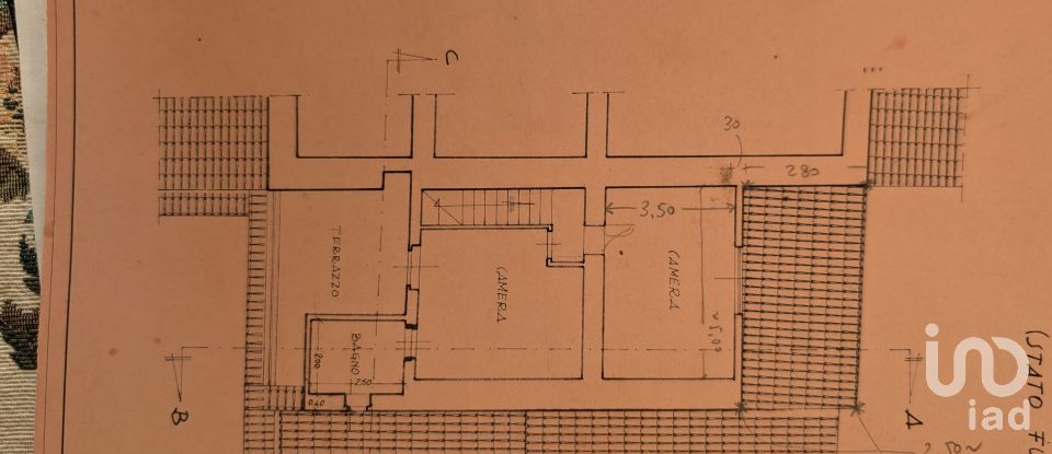 Attico / Mansarda / Loft 5 locali di 104 m² a Sulmona (67039)