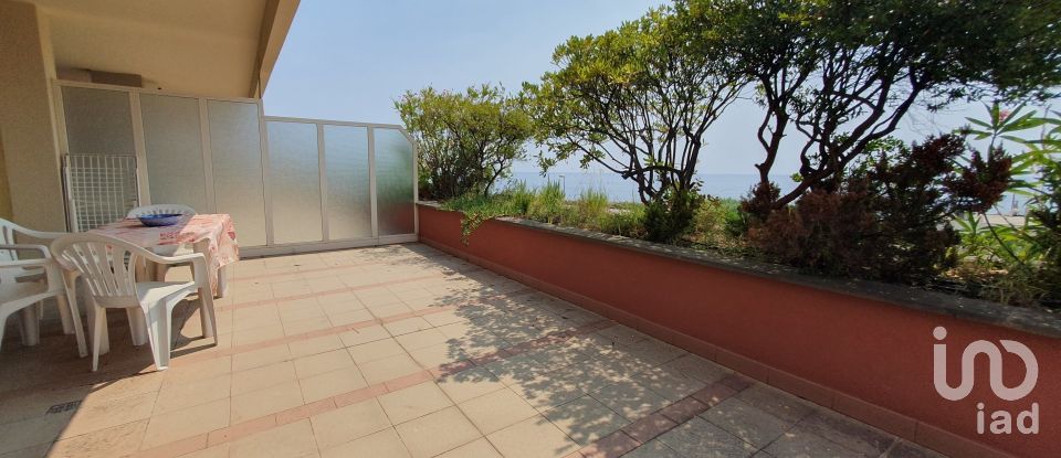 Three-room apartment of 75 m² in Arenzano (16011)