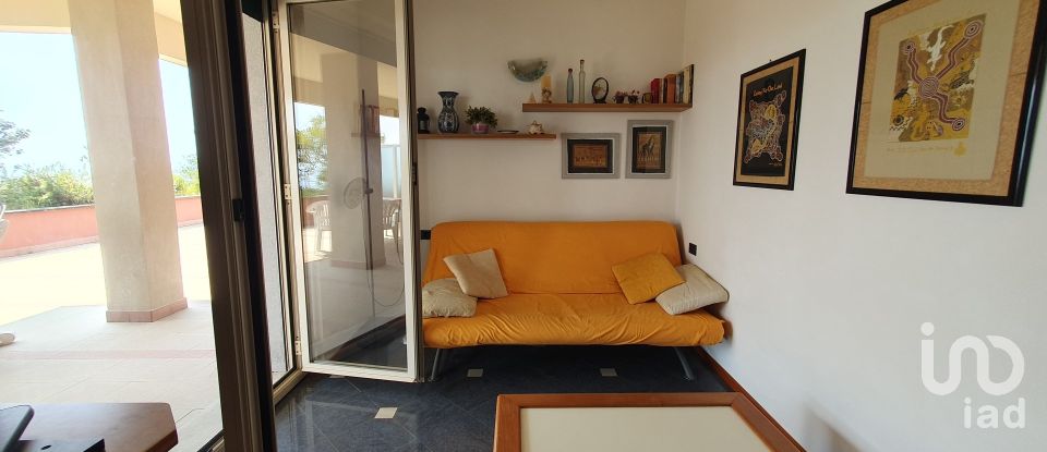 Three-room apartment of 75 m² in Arenzano (16011)