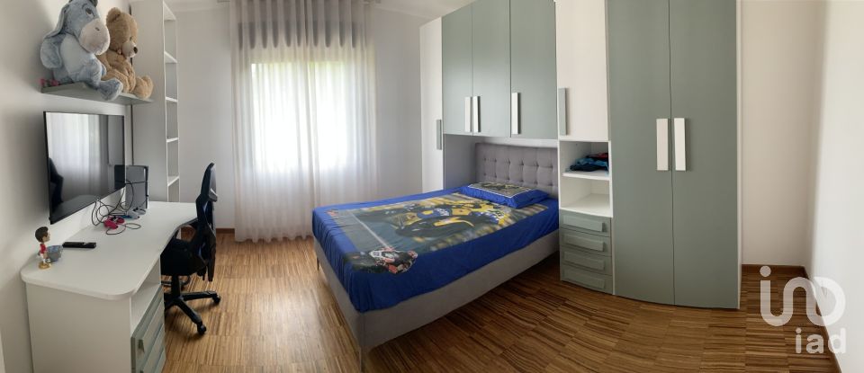 Villa a schiera 11 locali di 400 m² in Pescara (65125)