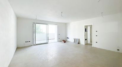 Building 4 rooms of 126 m² in Padova (35136)