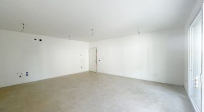 Building 4 rooms of 126 m² in Padova (35136)