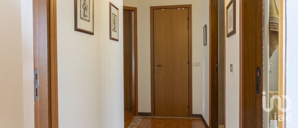 Appartamento 7 locali di 127 m² a Osimo (60027)