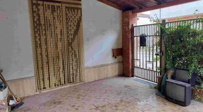 Town house 6 rooms of 200 m² in Camigliano (81050)