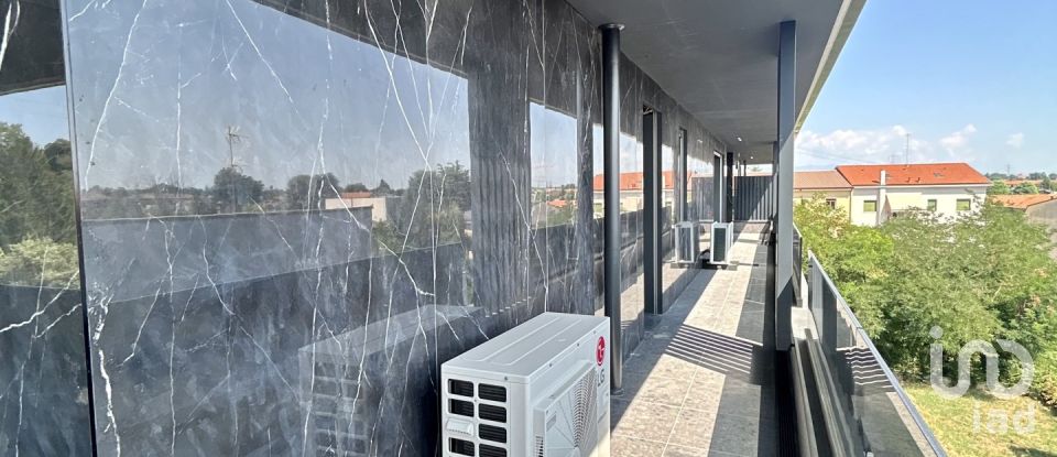 Appartamento 6 locali di 110 m² a Cesano Maderno (20811)