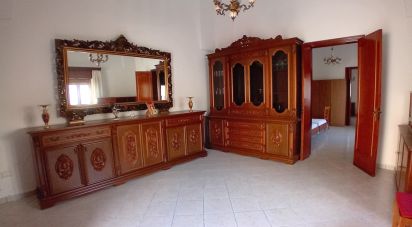 Casa indipendente 8 locali di 200 m² in Melpignano (73020)