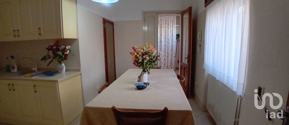 Town house 8 rooms of 200 m² in Melpignano (73020)