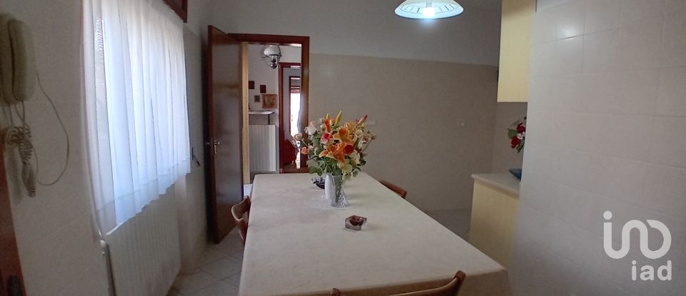 Town house 8 rooms of 200 m² in Melpignano (73020)