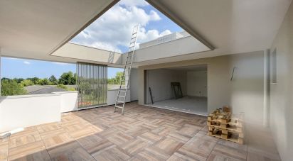 Building 4 rooms of 170 m² in Padova (35136)