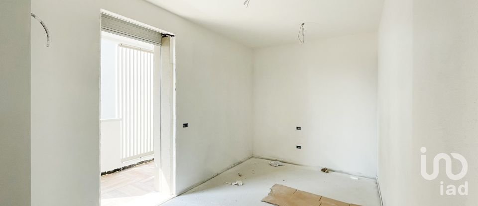 Building 4 rooms of 170 m² in Padova (35136)