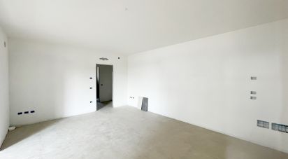 Building 2 rooms of 73 m² in Padova (35136)