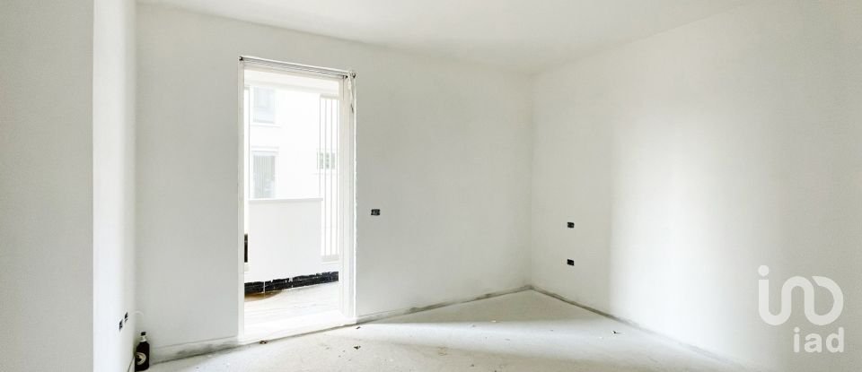 Building 2 rooms of 73 m² in Padova (35136)