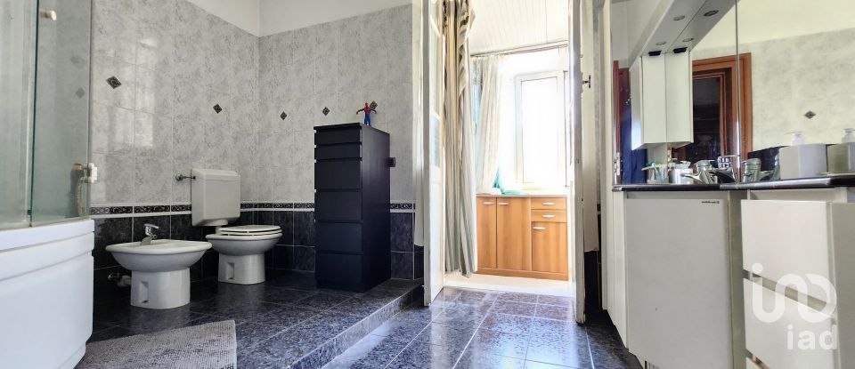 Four-room apartment of 112 m² in Vado Ligure (17047)