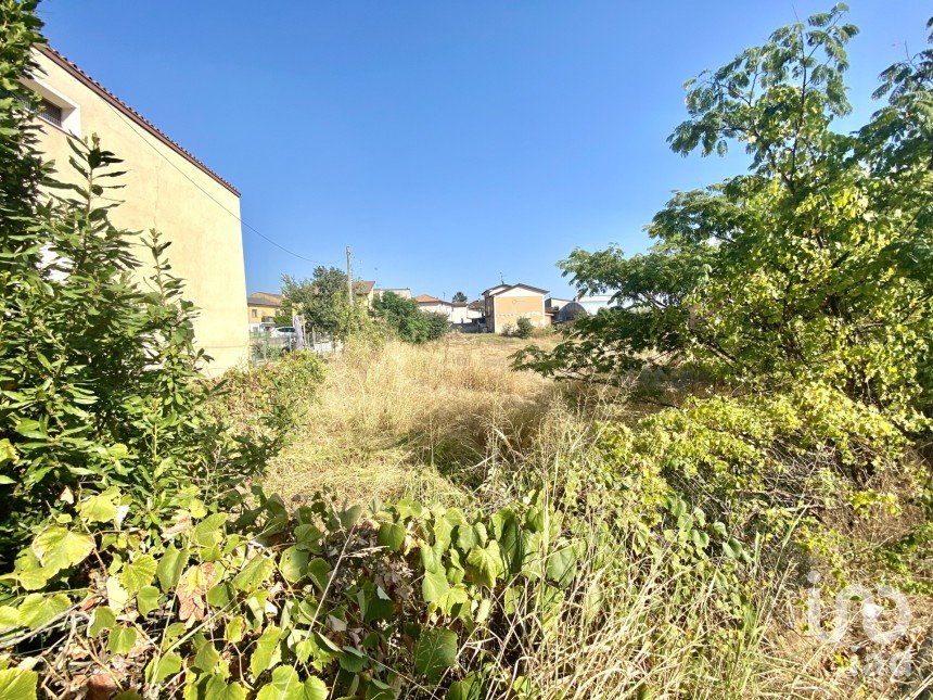 Land of 1,443 m² in Guidizzolo (46040)