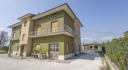 Costruzione di 385 m² in Treia (62010)