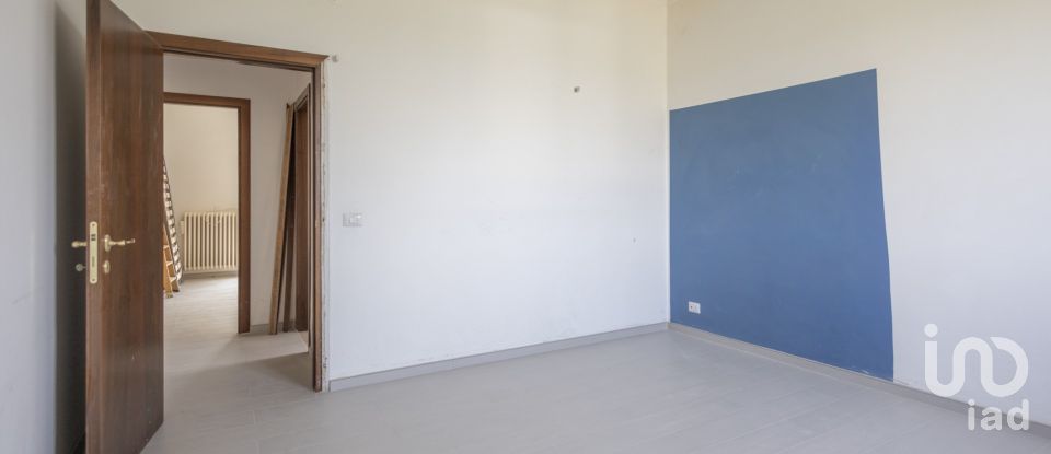 Villa Bifamiliare 7 locali di 200 m² a Treia (62010)