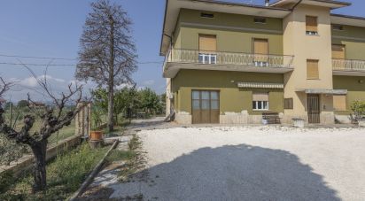 Villa Bifamiliare 7 locali di 200 m² a Treia (62010)